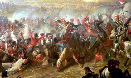 Si sta ricombattendo Waterloo Proprio ora, con 6mila attori