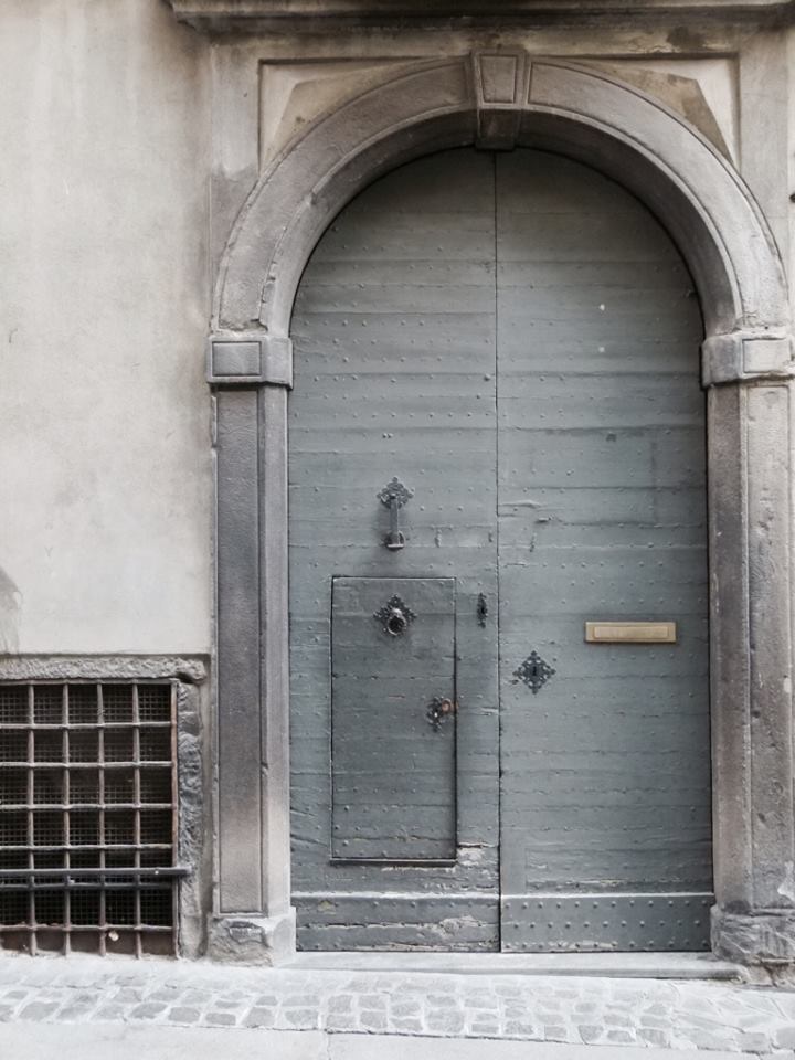 Via San Giacomo – Linda Klobas