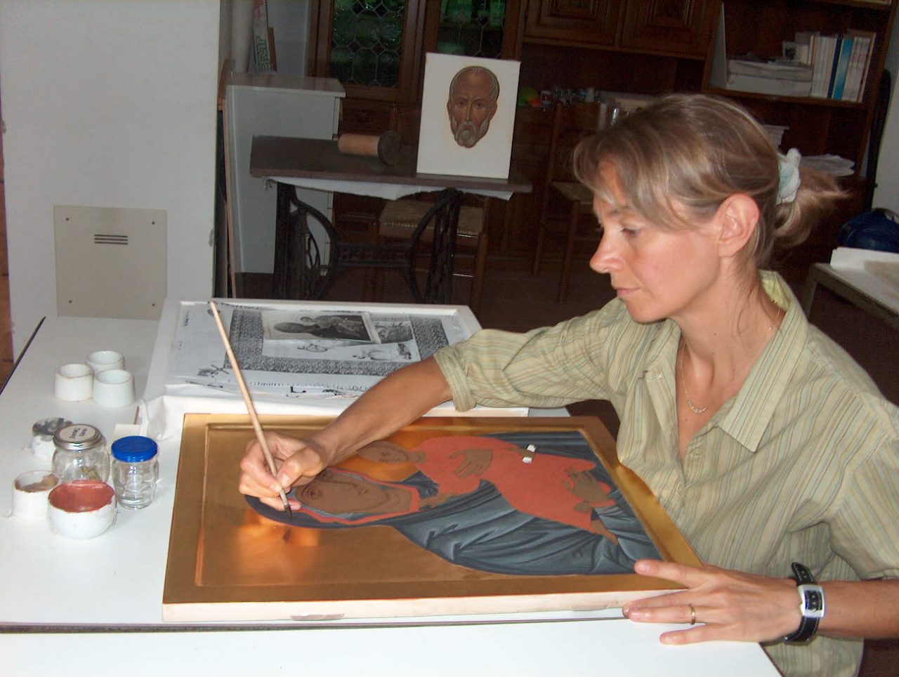 La scuola di iconografia a Seriate dove si dà un volto al divino e a sé