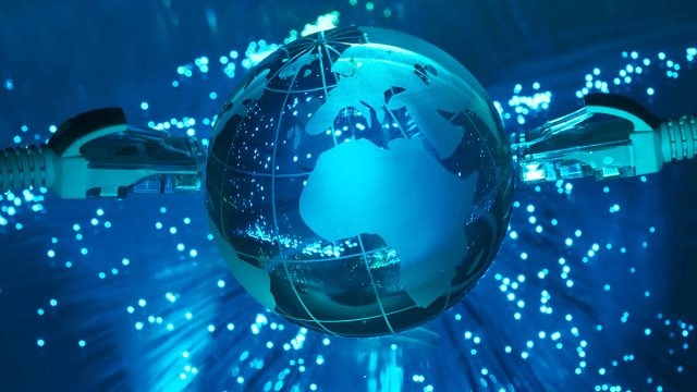 La nuova carta dei diritti internet Vabbè. Voi potenziate le password