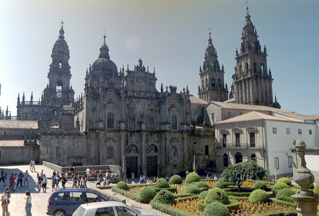 Cathedral_square_Santiago_de_Compostela