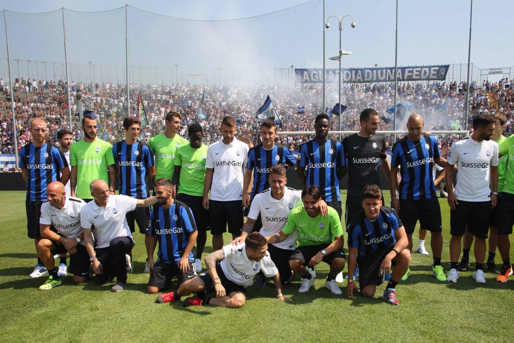 presentazione maglie 2015-06