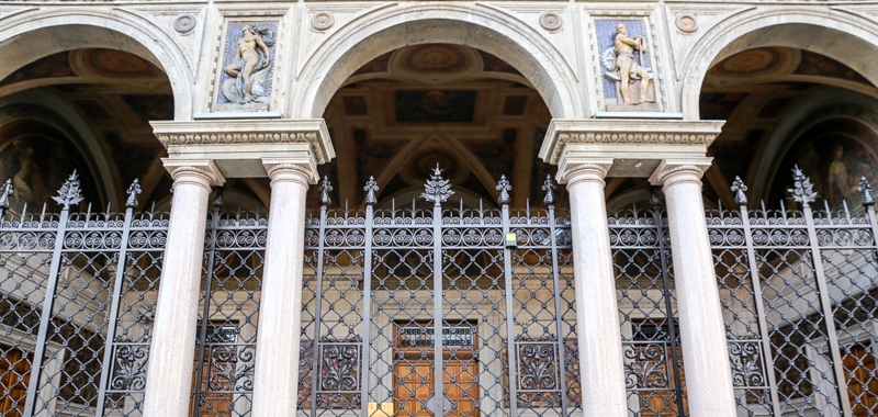 La cancellata della Banca d’Italia e la famiglia che la costruì