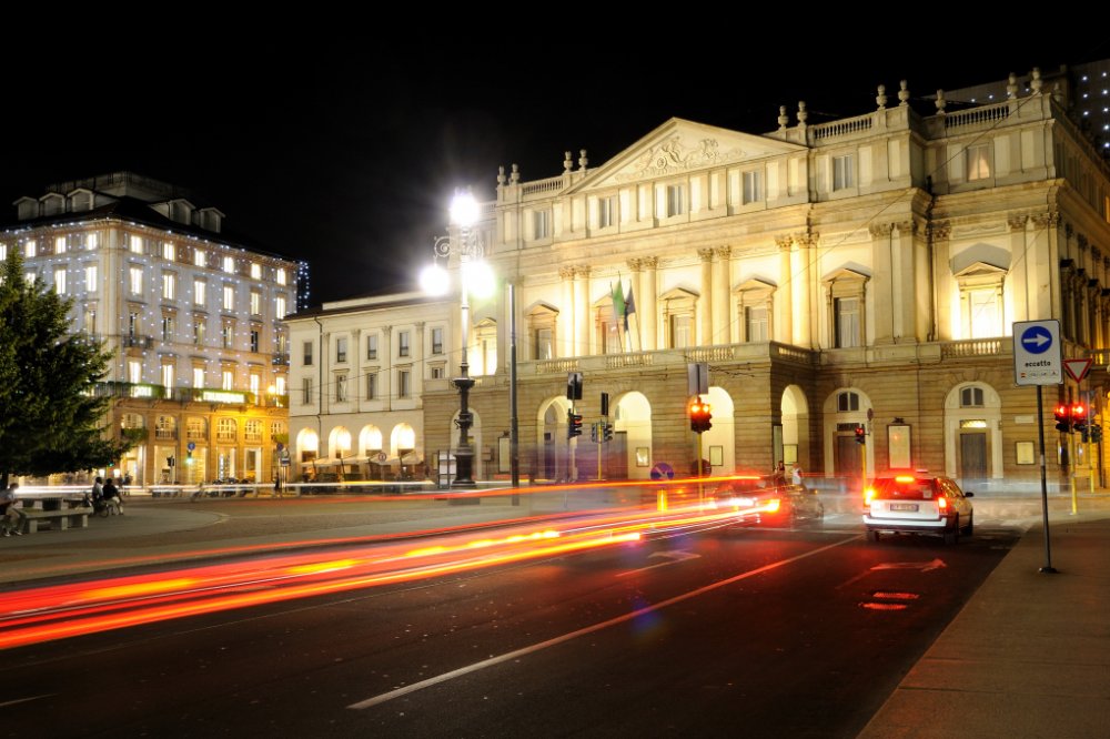 Piazza della Scala torna all’antico Ci andremo a piedi o con il tram