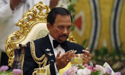 Non è tutto oro quel che luccica Il sultano del Brunei tira la cinghia