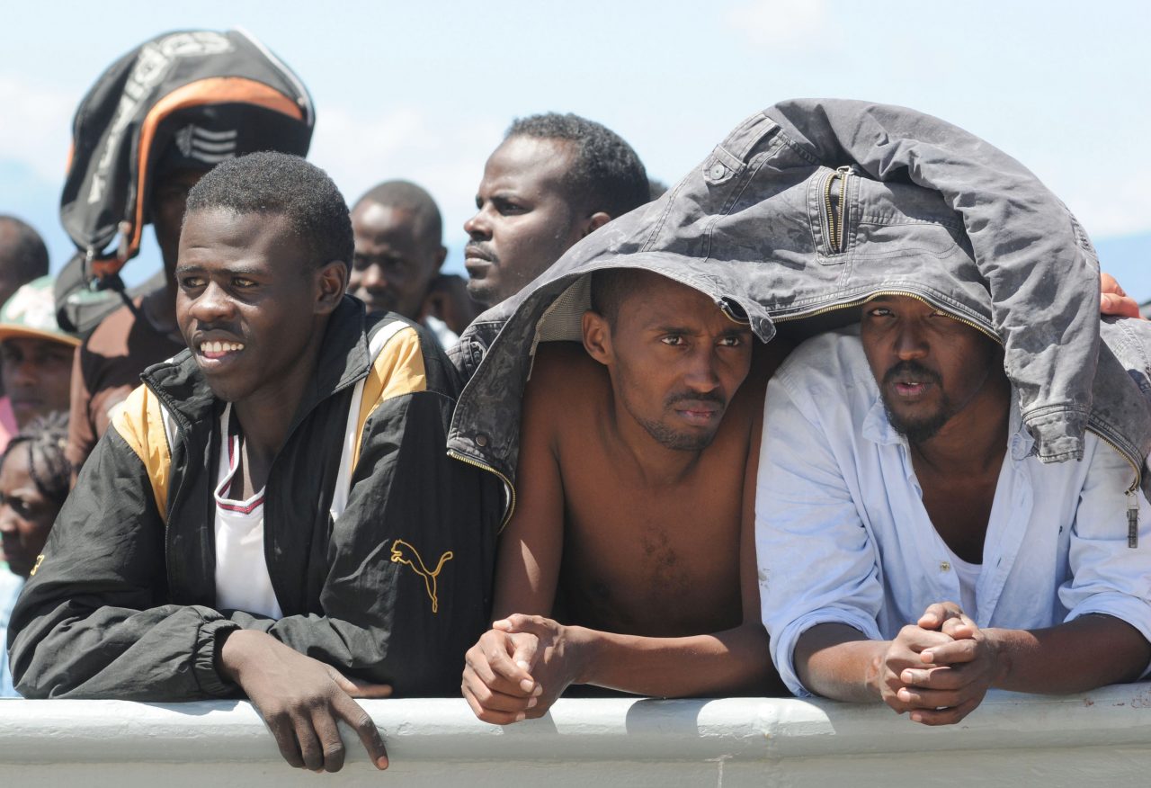 Migranti, il piano che non convince Pagare l’Africa per riprenderseli
