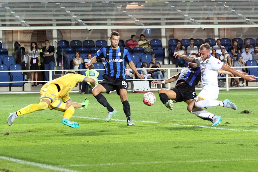 Atalanta - Frosinone gol di Stendardo