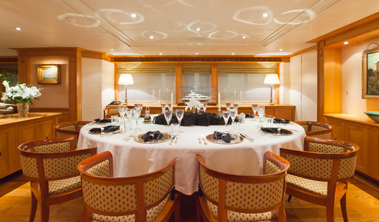 SEVEN SEAS - Formal Dining