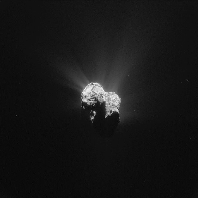 Year_at_a_comet_June_2015_fullwidth