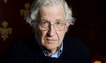 Tutti citano il professor Chomsky ma quanto ci manca la sua verità