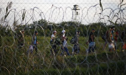 L'Ungheria fa la guerra ai migranti