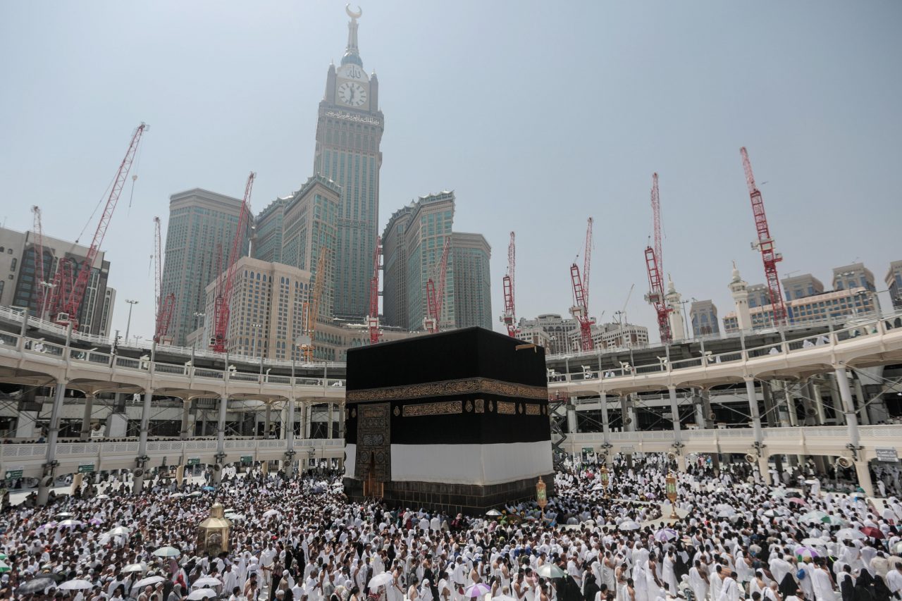 Perché alla città santa della Mecca stanno distruggendo la storia