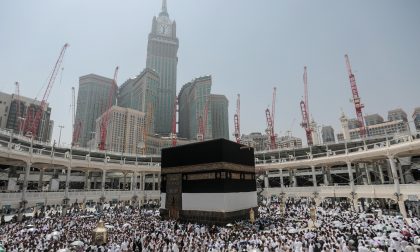 Perché alla città santa della Mecca stanno distruggendo la storia