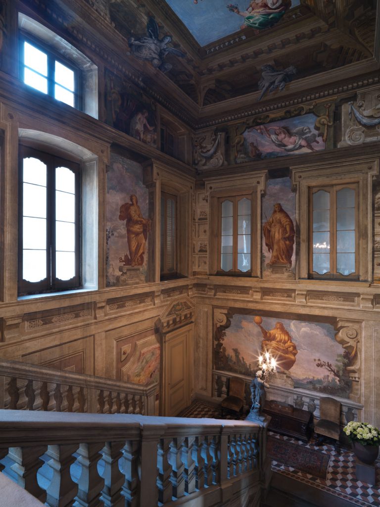 Palazzo Moroni - Lo Scalone