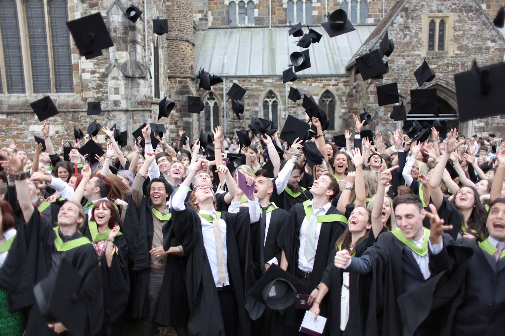 L’eterno dilemma sul ruolo sociale dell’università (e dei suoi studenti)