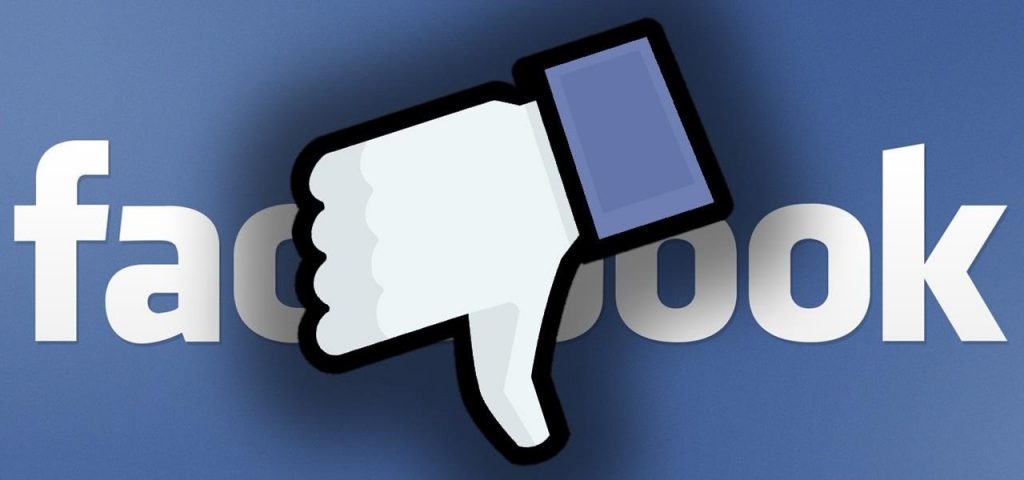 Cinque notizie che non lo erano Facebook, non c’è il “Non mi piace”