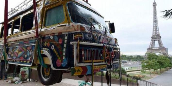 Il museo sull’evoluzione dell’uomo (ospita pure i pulmini dal Senegal)