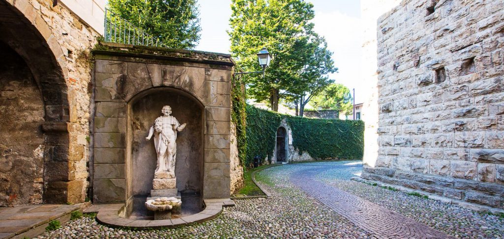 Caccia al tesoro per Bergamo alla scoperta dei resti romani