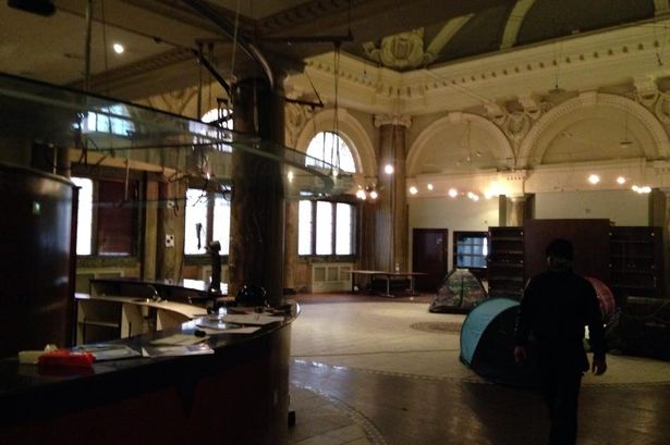 Gary-Neville-and-Ryan-Giggs-allow-homeless-protesters-to-stay-in-hotel
