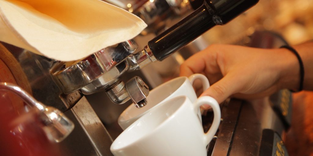 Sarà anche una bomba per la mente ma il caffé non vince la sonnolenza