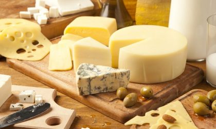 Volevate consolarvi coi formaggi? Altra tegola: sono come una droga