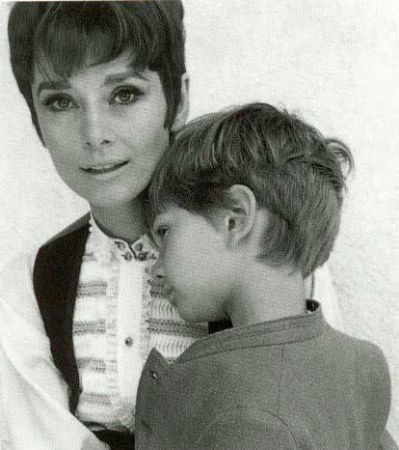 Audrey Hepburn con il figlio Luca Dotti.