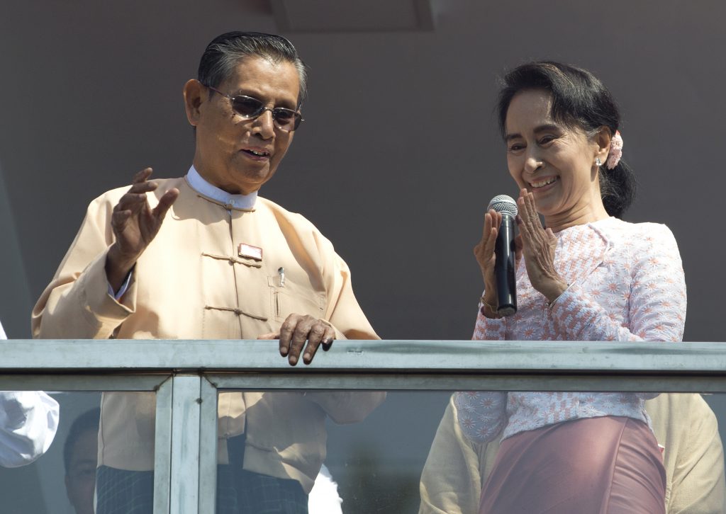 Aung San Suu Kyi, Tin Oo