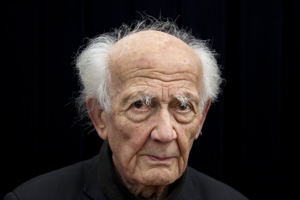 Auguri Bauman, grande sociologo “liquido” e fragile, cioè umano