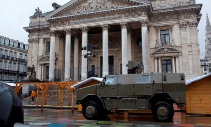 Paura a Bruxelles, allerta massima Solo soldati nella città fantasma