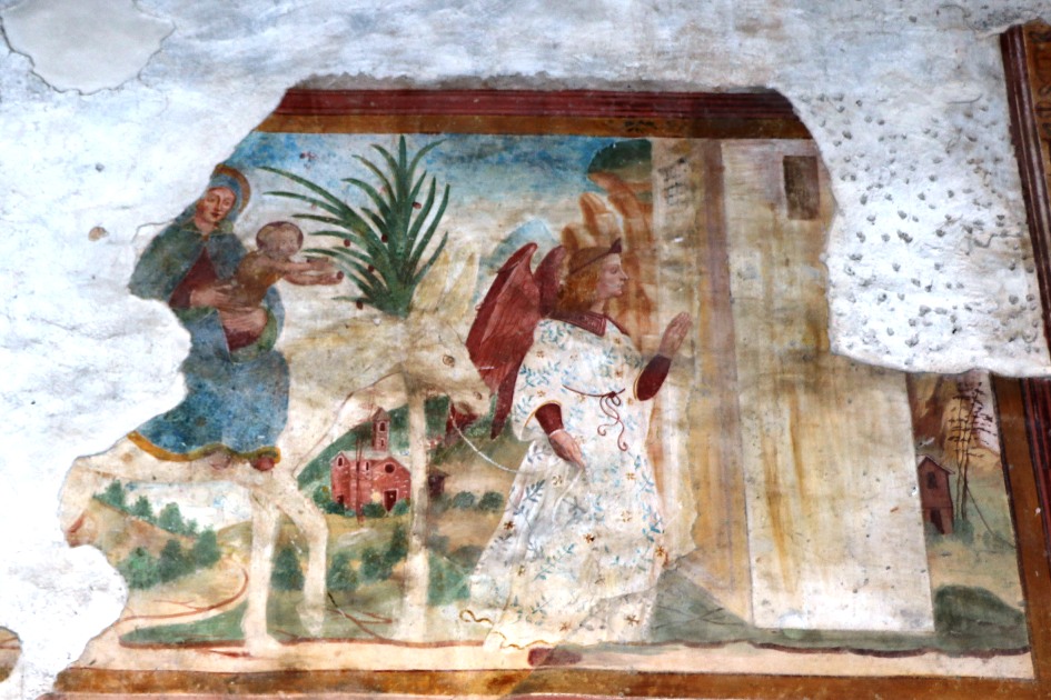 Chiesa Valgoglio Porticato esterno affreschi 08