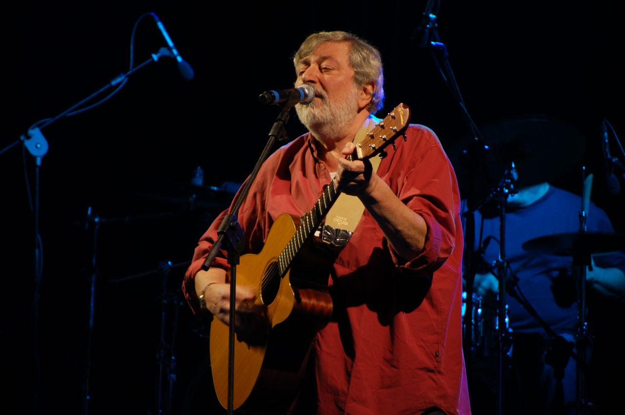 Guccini che non farà più canzoni «C’è troppo rumore nel mondo»