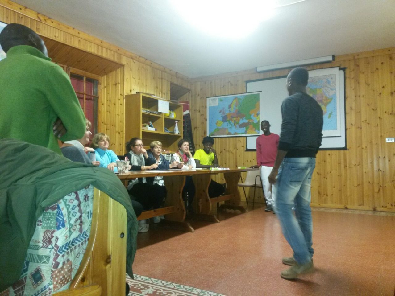 Castione, sorpresa ai corsi di lingua In cattedra ci sono profughi africani