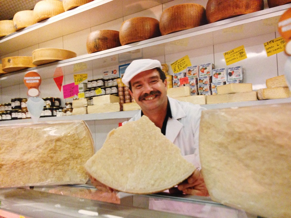 Formaggi Chiari in via Locatelli Una bottega storica per buongustai