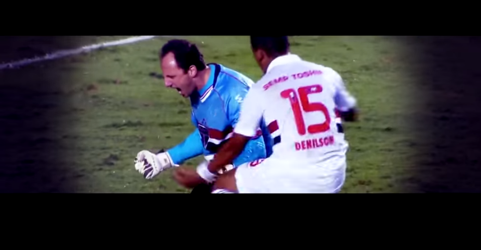 Il portiere che ha segnato più gol e altre 9 cose che non sai sul calcio