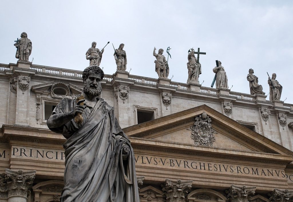 Che cosa succede in Vaticano? «Una meschina bega di cortile»