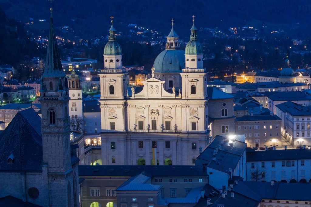 salzburg-cathedral-708761_1920