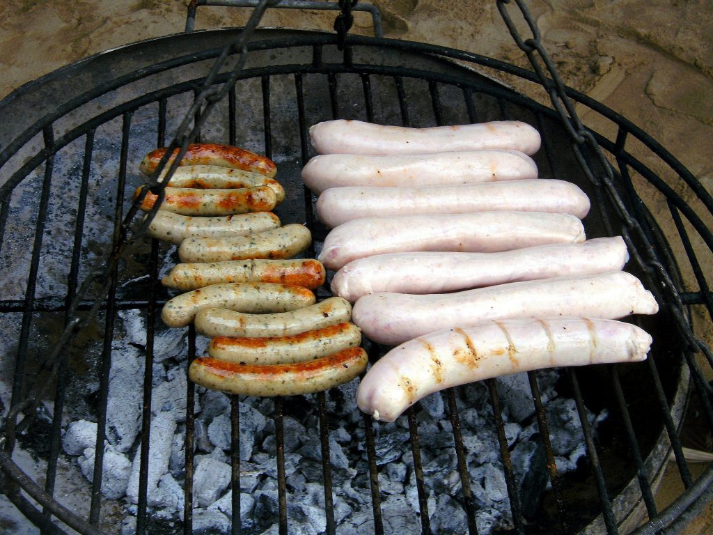 sausage-208957_1920