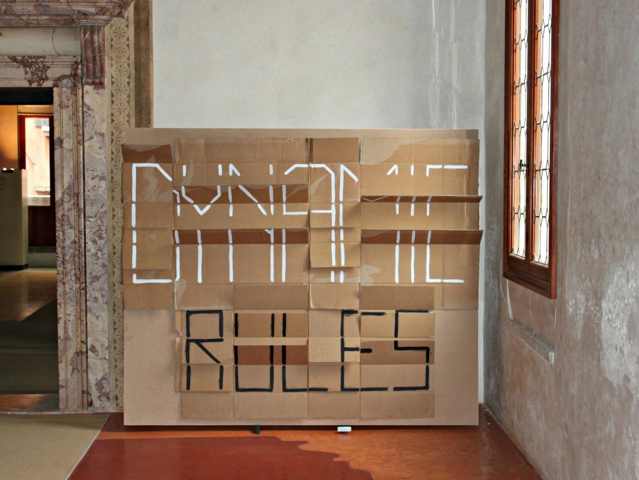 Un artista bergamasco in Biennale e la sua mostra a ritrovar ricordi