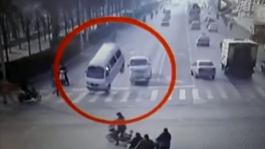 Cinque notizie che non lo erano Le auto non volano neanche in Cina