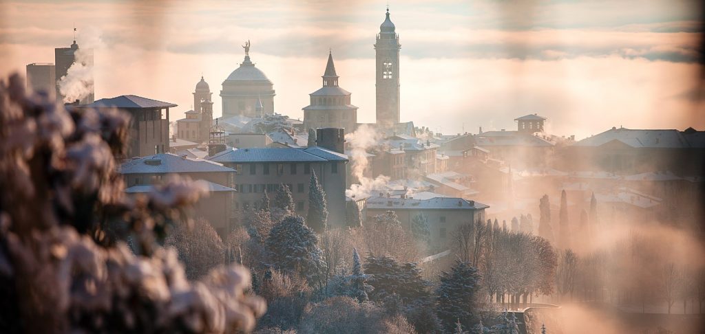La neve su Bergamo in 15 foto Per non finire l’anno senza