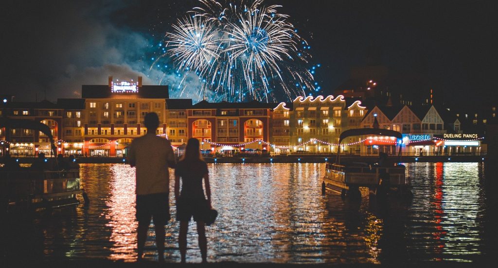 fireworks-1095378_1280