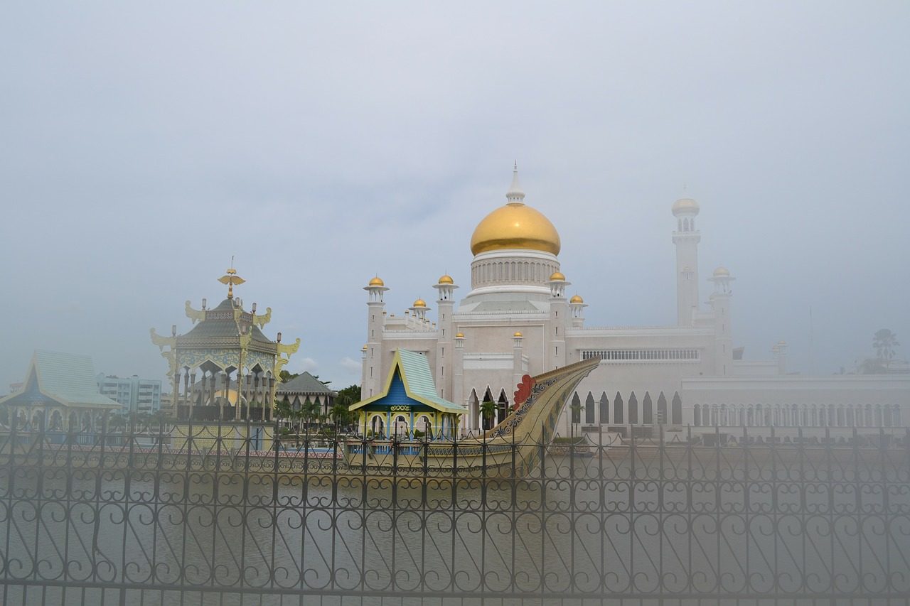 Viaggio nell’impero d’oro del Brunei Dove il Natale non può entrare