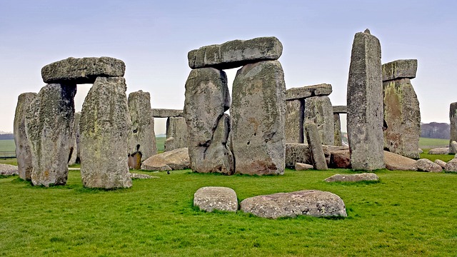 stonehenge-517151_640