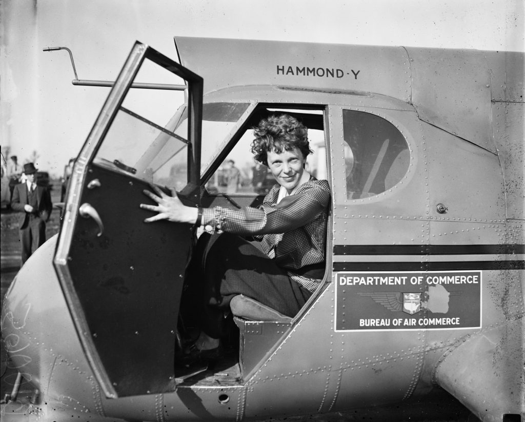 Amelia_Earhart_LOC_hec.40747