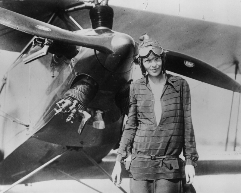 amelia_earhart_1928_06_14a