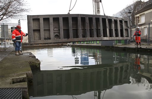 France Canal Draining