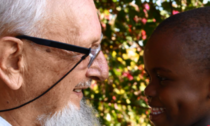 La Tanzania, 4 tumori e 126 figli Ovvero, il sorriso di padre Fulgenzio