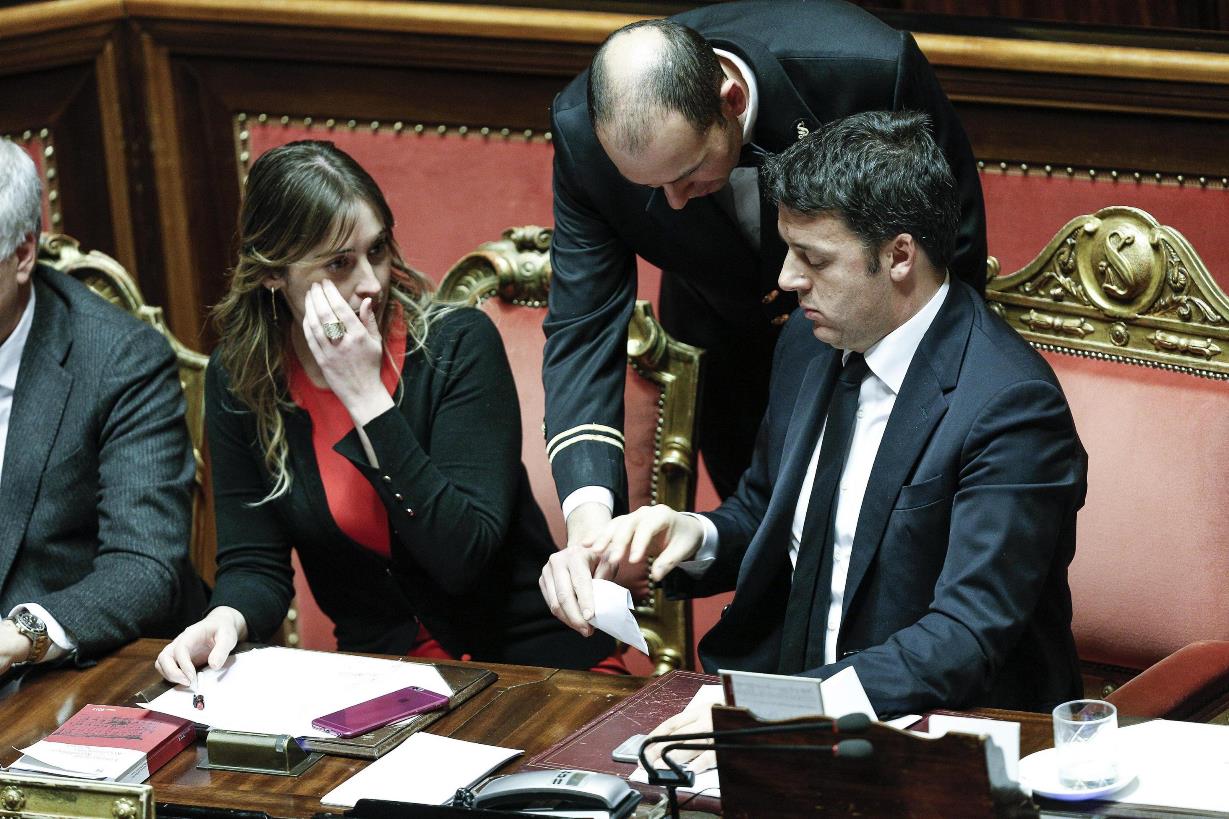 Lo strano rimpasto varato da Renzi che fa il filo all’agonizzante Ncd