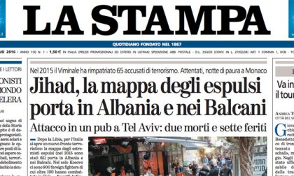 Le prime pagine dei giornali sabato 2 gennaio 2016