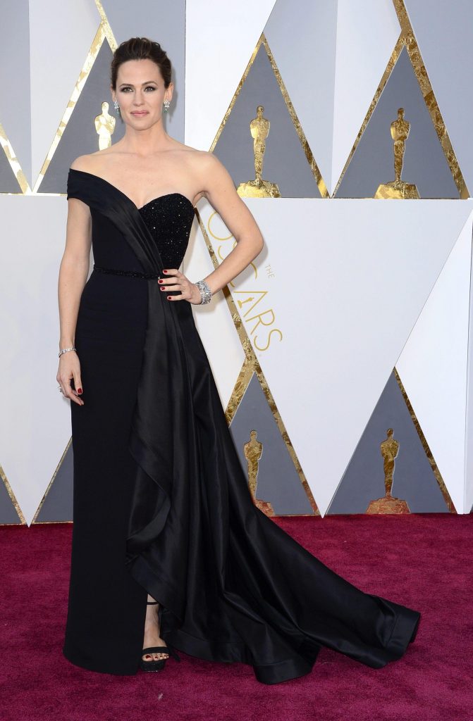 Jennifer Garner in Atelier Versace
